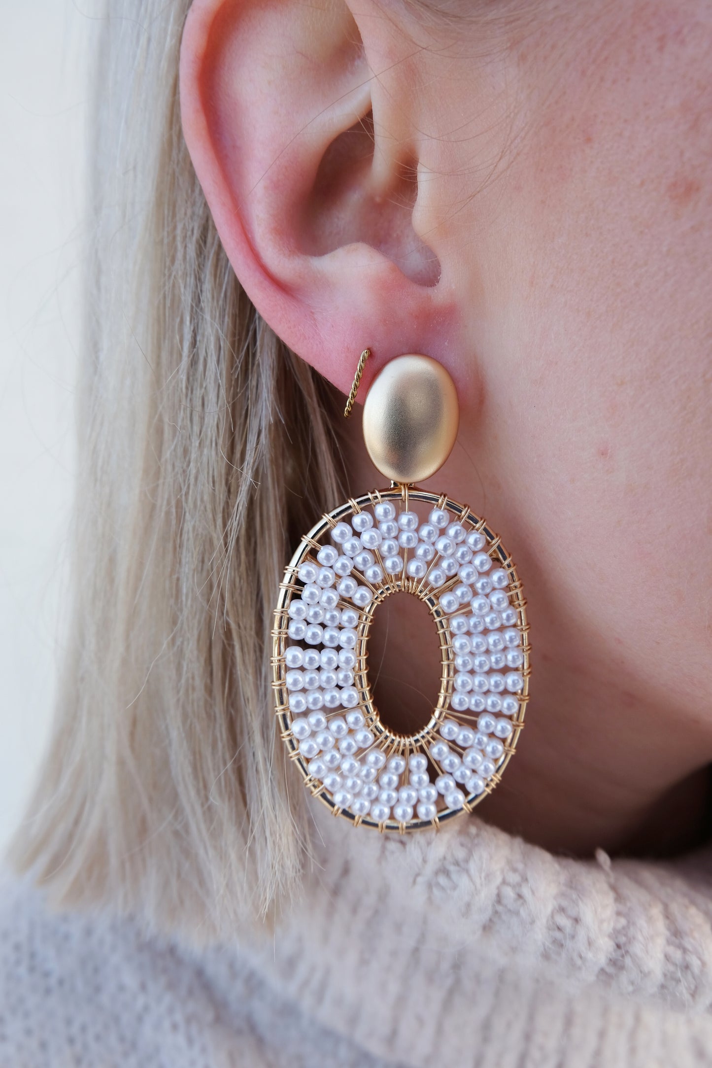 Oval Earrings (wit)