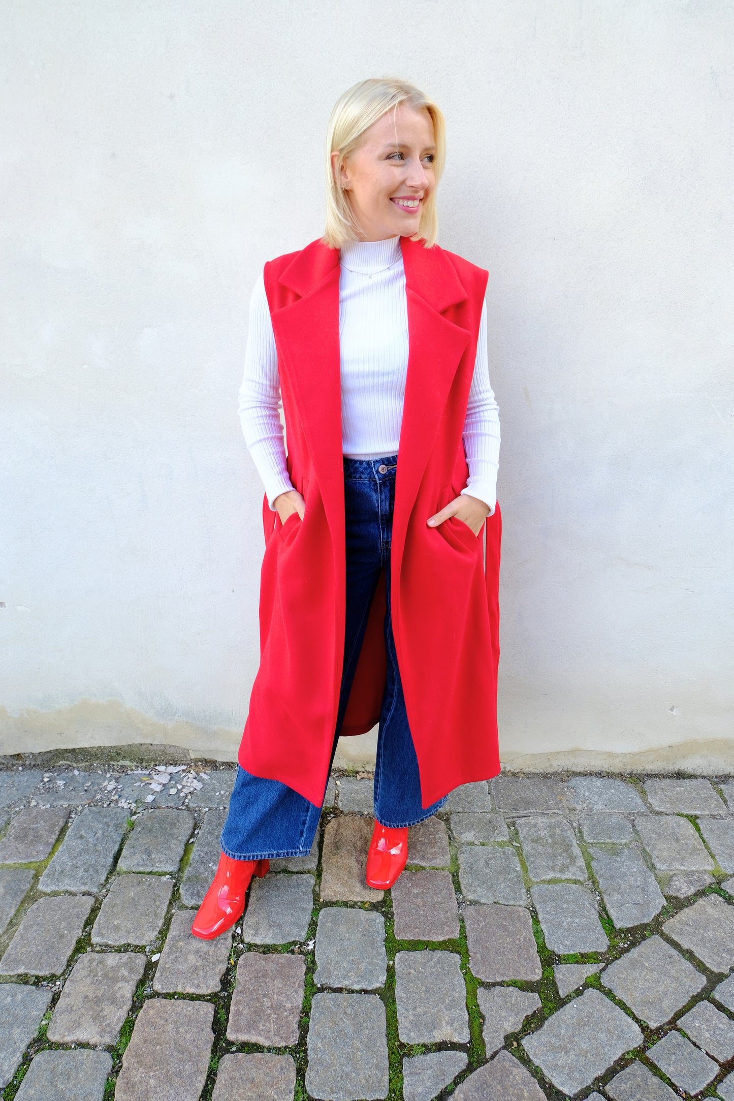 Sleeveless Coat – Rood